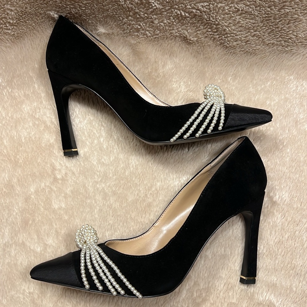 WHBM White House Black Market Pearl Knot High Heel Pump - Picture 10 of 17